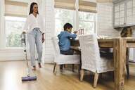 ASPI. ESCOBA SHARK IW3611EU 21,6V 60MIN AUTOVACIAD