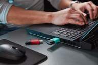 MEMORIA USB KINGSTON 128GB NEGRO/ROJO RETRACTIL