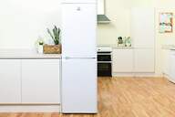 FRICOM. INDESIT CAA551 174x54,5x58 