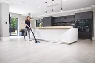 ASPI. ESCOBA SHARK IZ300EUT 25,2V 2CEP.GIR. MASCOT