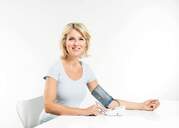 TENSIOMETRO BEURER BM49 BRAZO VOZ PANTA.XL ARRITMI