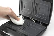 SANDWICH. BLACK%%%amp;DECKER BXSA751E 750W INOX